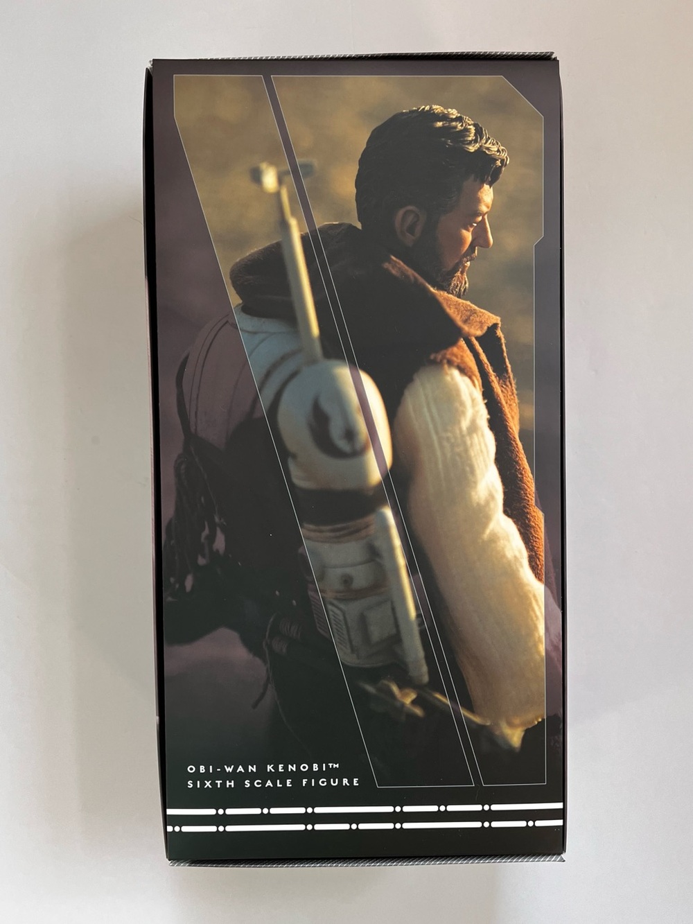 Sideshow Collectibles - Obi-Wan Kenobi Mythos 1/6th Scale Figure Collectible - Picture 3 of 11